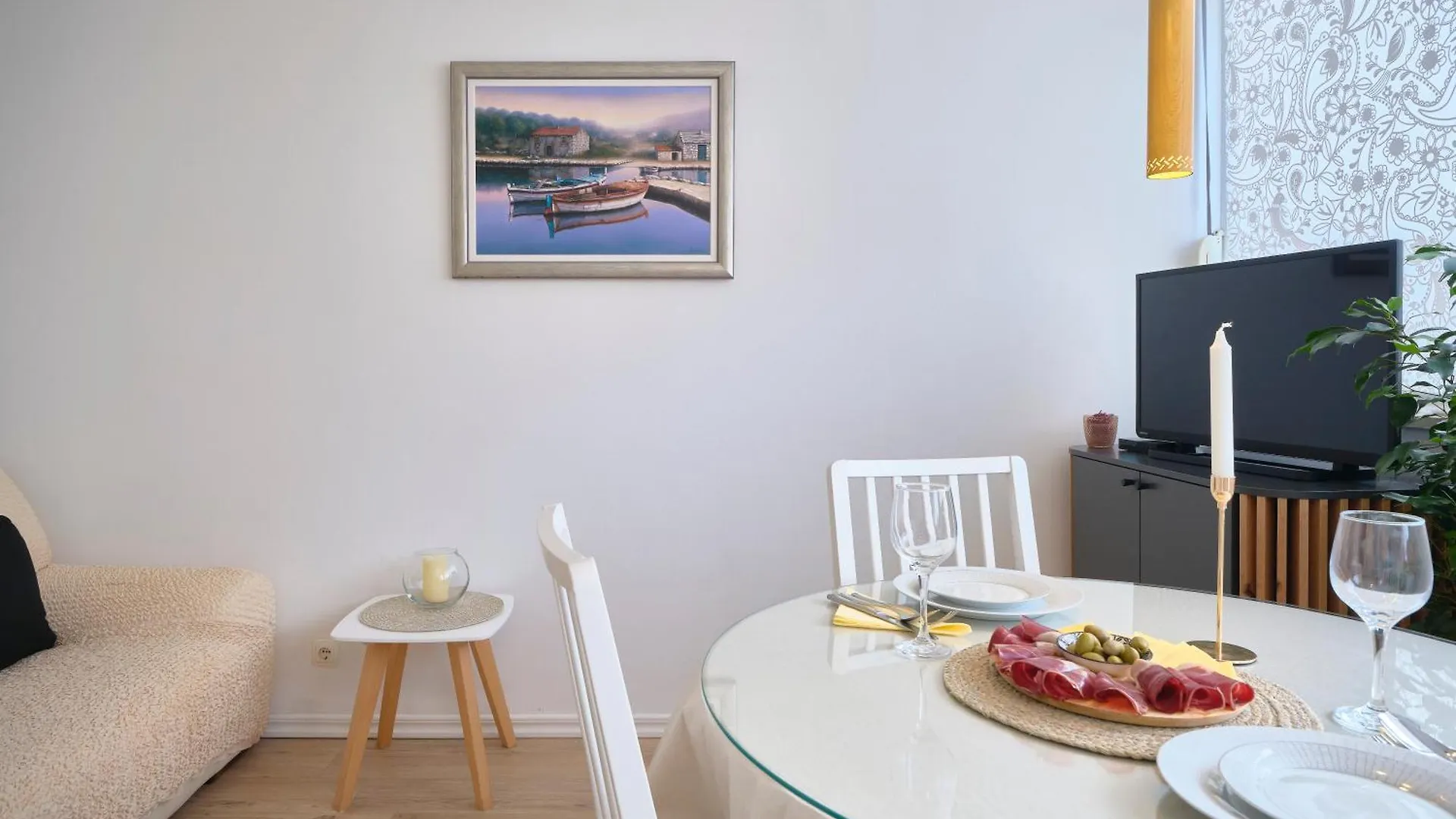 Sunny Apartment Split